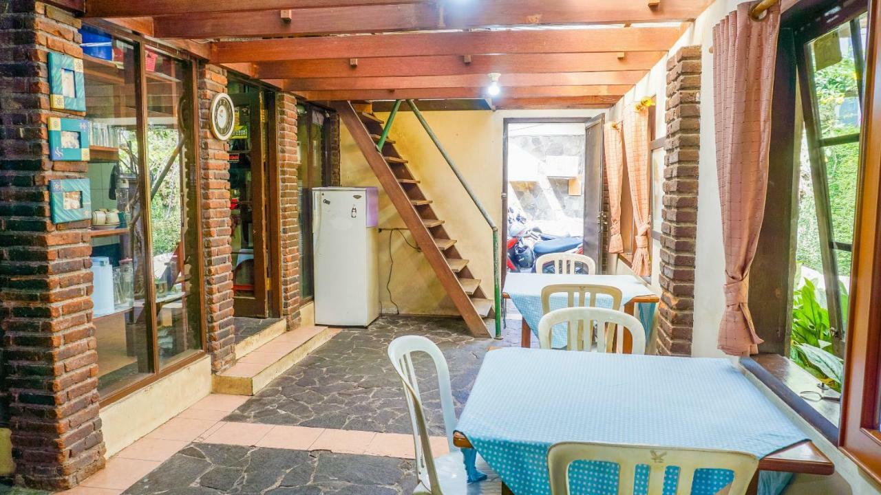 Oyo 1488 Hotel Cemara Asri Lembang Luaran gambar