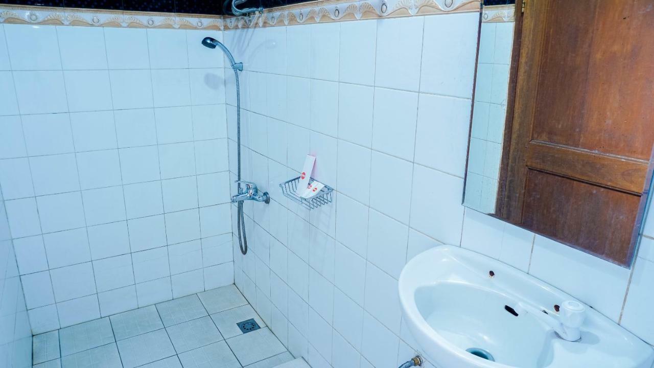 Oyo 1488 Hotel Cemara Asri Lembang Luaran gambar